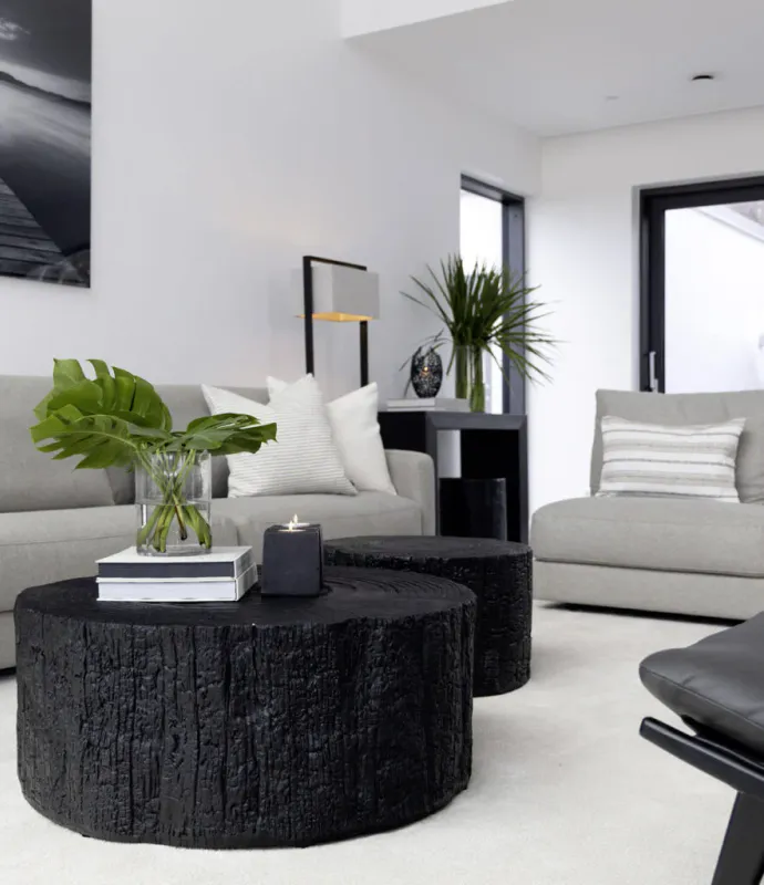 TIMBER sofabord Svart