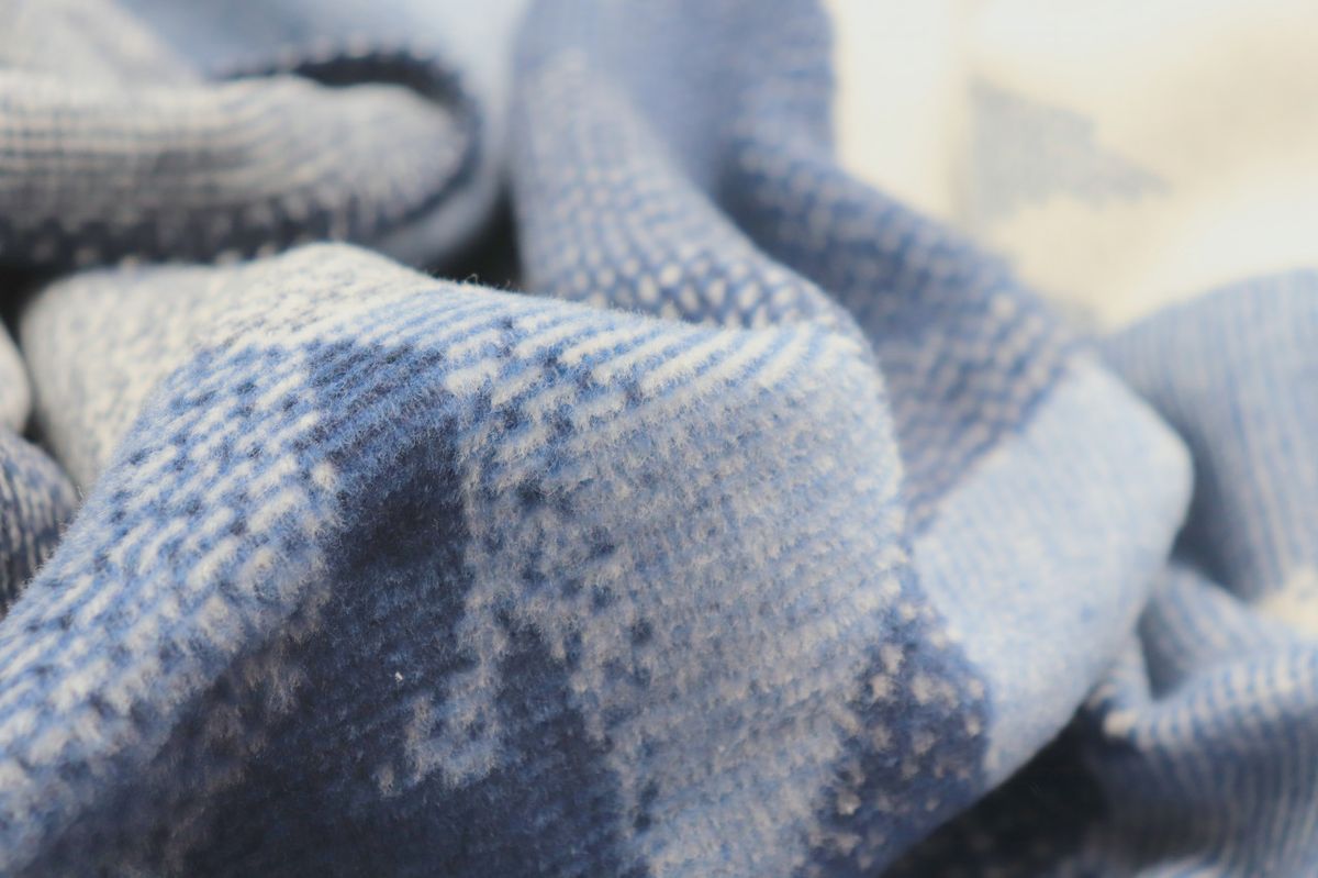 Snow Flow pledd 150x200