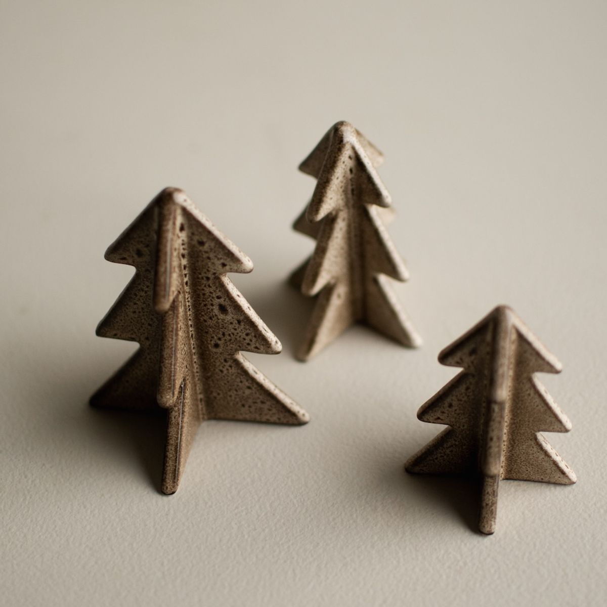 Winter tree medium, beige